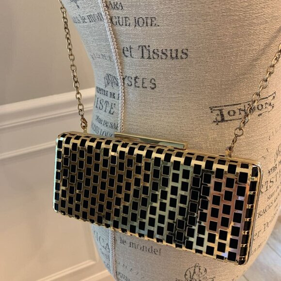 NEW BCBGMaxAzria Gold and Black Geometric Chain Crossbody Clutch 18"in Chain - Picture 5 of 5
